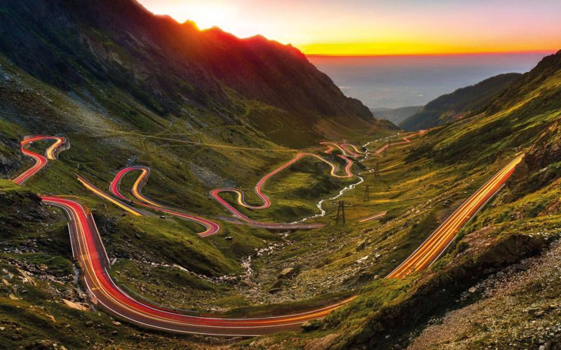 Vizitati drumul Transfagarasan cu Ideal Rent a Car