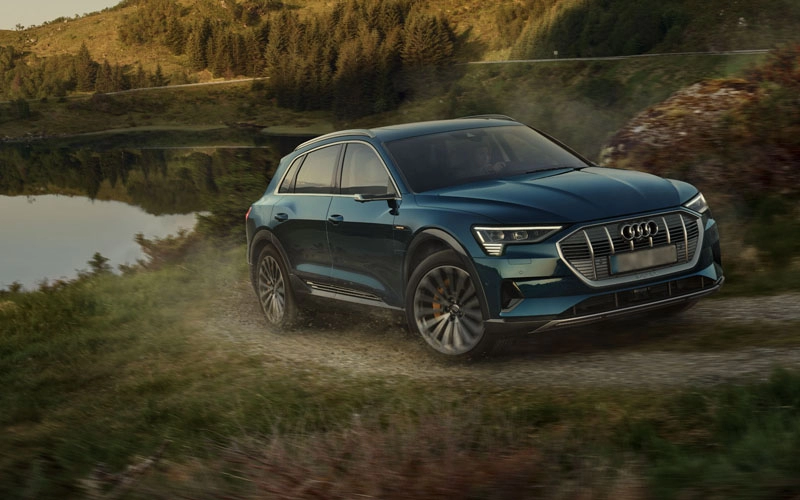 Prima masina electrica de la Audi se numeste E-Tron